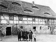 Hof mit Stallgeb�ude ca. 1921